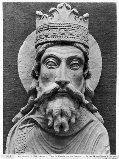 Cabeza de Clodoveo I, de la iglesia Notre-Dame de Corbeil (detalle) de French School