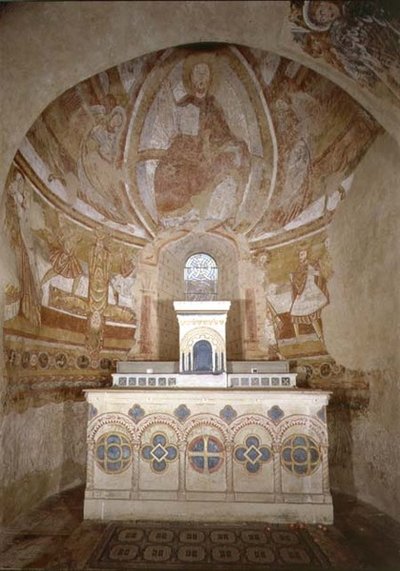 Vista interior del coro con Cristo en majestad, la crucifixión de Pedro y otras escenas de French School