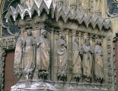 Figuras de jambas del lado izquierdo del portal central, fachada oeste, siglos XIII-XIV de French School