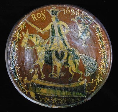 Plato redondo grande que representa a Luis XIV (1638-1715) a caballo, 1688 de French School
