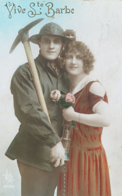 ¡Viva Santa Bárbara!, postal de principios de los años 1920 de French School