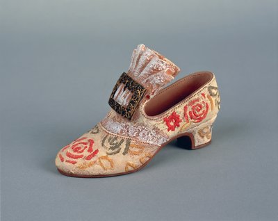 Zapato de Luis XV de French School