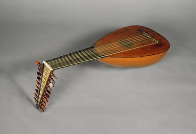 Laúd con once cuerdas (madera) de French School