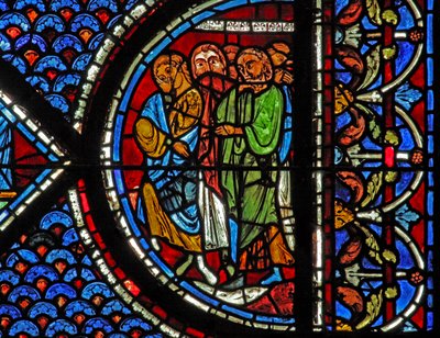 La ventana de María Magdalena: personas asistiendo a la resurrección de Lázaro de French School