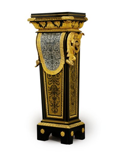 Uno de un par de pedestales de marquetería Luis XV, posiblemente encargado por Claude-Francois Julliot, c.1750-60 de French School