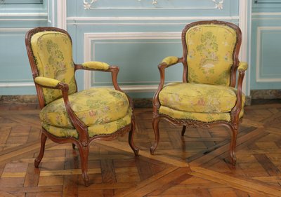 Par de sillones Luis XV, 1723-74 de French School