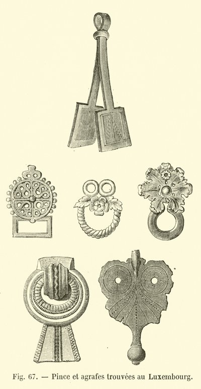 Pinza y broches encontrados en Luxemburgo de French School