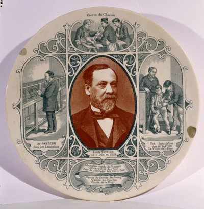 Plato con una fotografía de Louis Pasteur (1822-95) por Pierre Petit (1832-1909), y escenas de su vida (cerámica) de French School