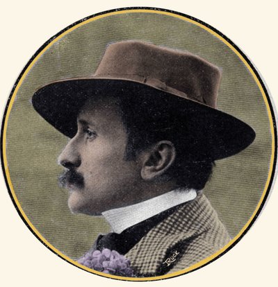 Retrato de Edmond Rostand (1868-1918), escritor francés. de French School