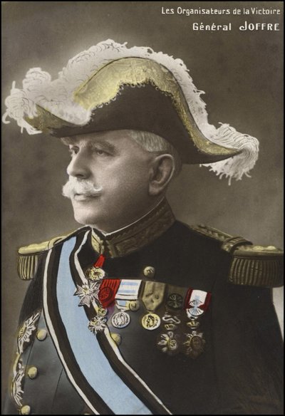 Retrato del General Joseph Joffre (1852 - 1931). de French School