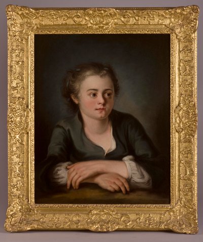 Retrato de una niña joven, vestida con un vestido verde y camisa blanca, sentada frente a una mesa de French School