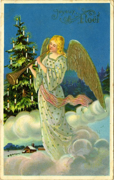Postal, felicitación navideña: ángel con trompeta sobre nubes. Principios del siglo XX. de French School