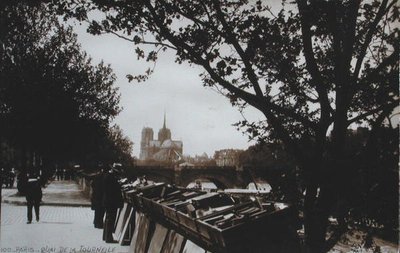 Postal que representa a los Bouquinistes a lo largo del Quai de la Tournelle, París, c.1930-40 de French School