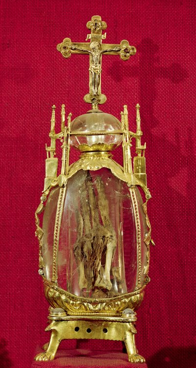 Relicario que contiene la mano de Santa Atalia (c.697-741) siglos XII-XV (cobre, plata dorada y cristal de roca) de French School