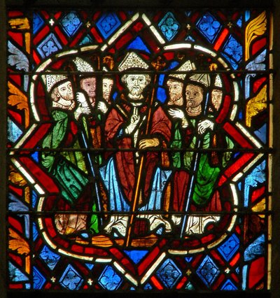 Escena en la ventana E que representa a San Maglorio, un obispo de Dol de French School