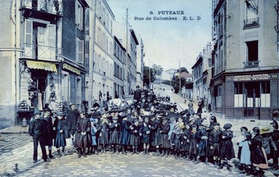 Escolares en Puteaux, c.1900-10 de French School