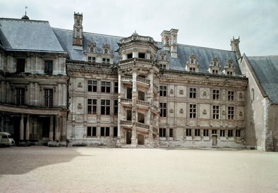 Fachada sureste del Ala de Francisco I de French School