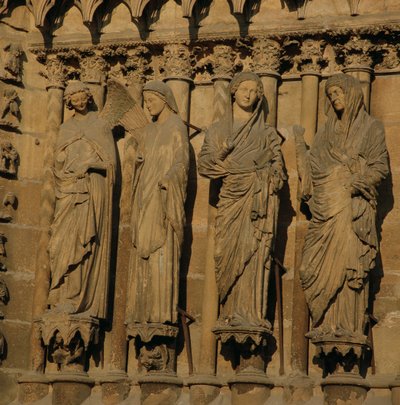 La Visitación, cuatro figuras de jambas de la fachada oeste de la Catedral, c.1230-40 de French School