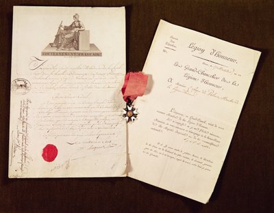 Los documentos y la medalla del nombramiento de François Becherel como caballero de la Legión de Honor el 17 de julio de 1802 de French School