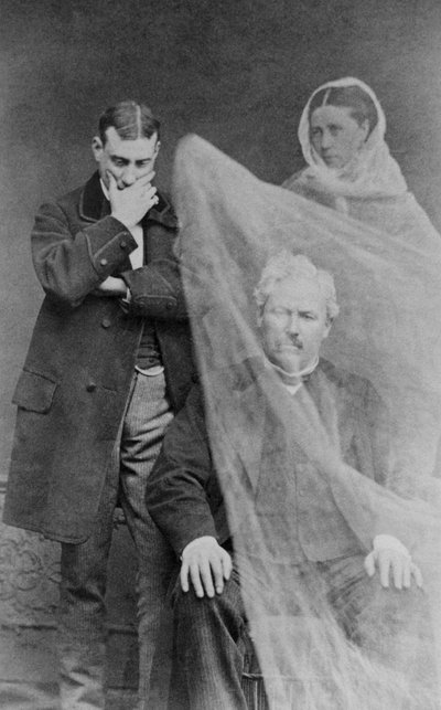 El fantasma de la esposa de un hombre aparece ante él, c.1870 de French School