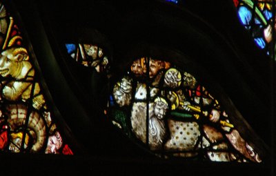 La ventana rosa oeste que representa una escena del Libro del Apocalipsis: reyes de la tierra haciendo guerra contra la bestia (19:19-20) de French School