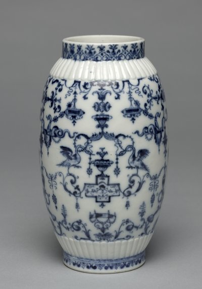 Jarrón, Fábrica de Porcelana de Saint Cloud, c.1695-1700 de French School