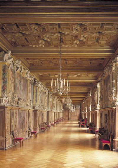 Vista a lo largo de la Galería de Francisco I, 1530-40 de French School
