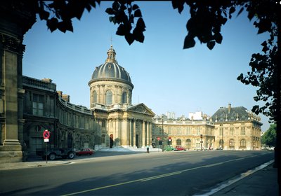 Vista del Institut de France desde el Quai Conti, construido por François d