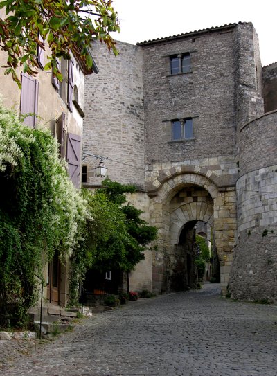 Vista de la Porte des Ormeaux de French School