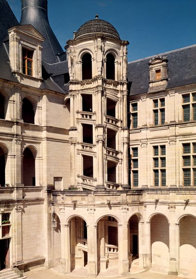 Vista de la escalera principal, 1519-46 de French School