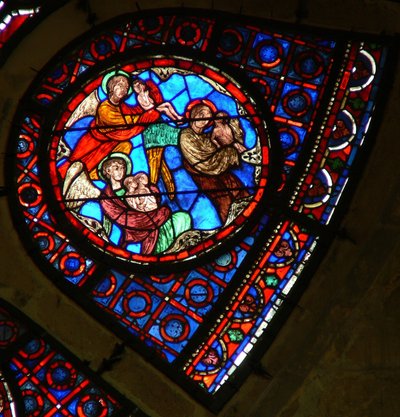 Ventana Ww que representa una escena del Juicio Final: almas resucitando y siendo llevadas al cielo de French School