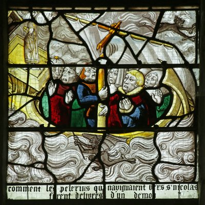 Ventana que representa a San Nicolás salvando a los peregrinos de naufragar en una tormenta (vidriera) de French School