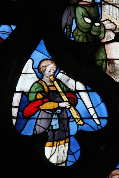 Ventana que representa a un Ángel Musical de French School