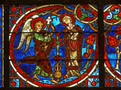 Ventana que representa la Anunciación de French School