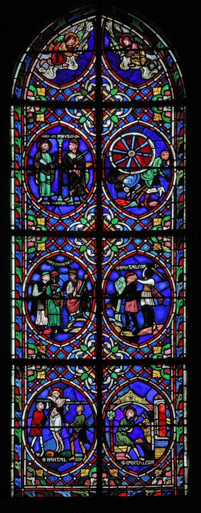 Ventana w.101 que representa escenas de la vida de San Pantaleón de French School