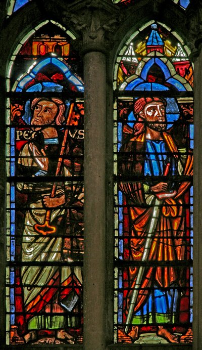 Ventana w106 que representa a San Pedro y San Pablo (C19) de French School