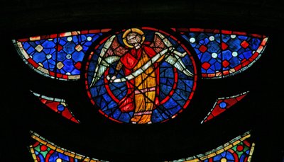Ventana w115 que representa un ángel de French School