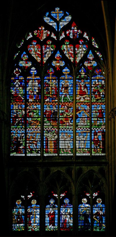 Ventana w135 que representa la Historia de la Verdadera Cruz de French School
