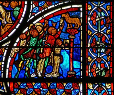 Ventana w13 que representa a los israelitas adorando el Becerro de Oro de French School