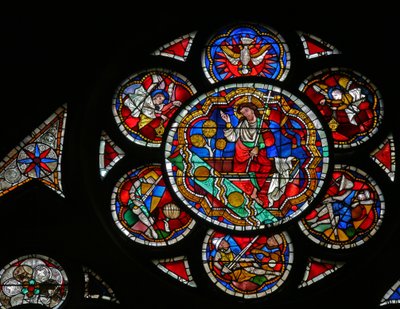Ventana w13 que representa la Resurrección de French School