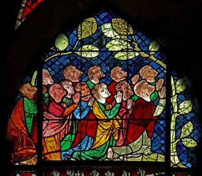Ventana w14 que representa a los Apóstoles en la Ascensión de French School
