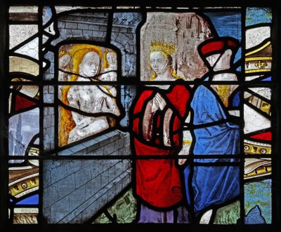 Ventana w15 que representa a Santa Catalina y la esposa del Emperador de French School