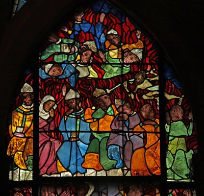 Ventana w16 que representa una escena del Juicio Final: los Condenados de French School