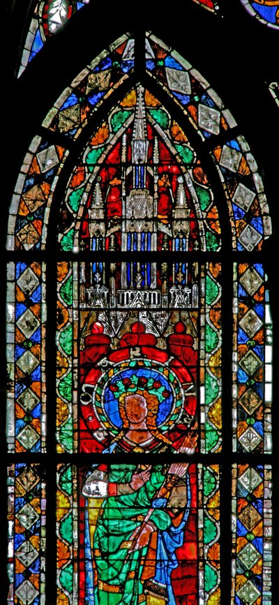 Ventana w204 que representa a Santa Marina de French School