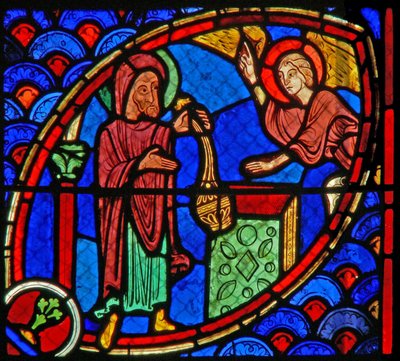 Ventana w20 que representa a Zacarías, el padre de San Juan Bautista, siendo visitado por un ángel en el Templo de French School