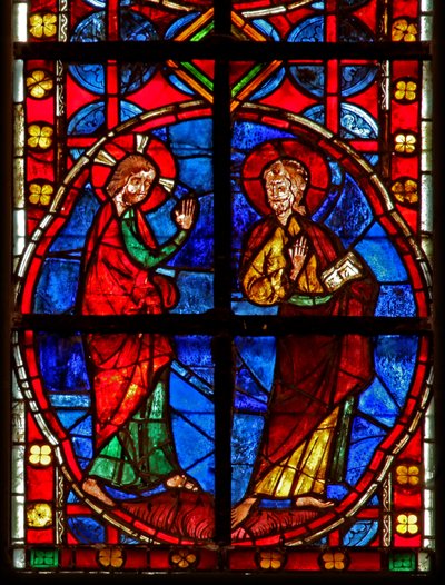 Ventana w210 que representa a Santiago con Cristo de French School