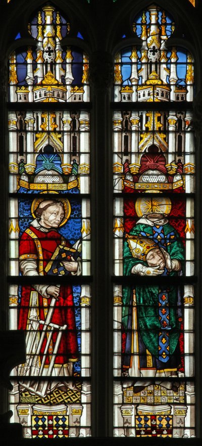 Ventana w237 que representa a San Lorenzo y San Denis de French School