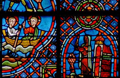 Ventana w23 que representa a San Julián Hospitalario encontrándose con Cristo al otro lado del río cada noche de French School