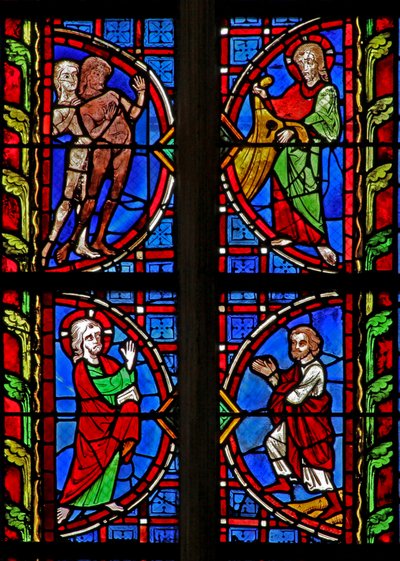 Ventana w30 que representa a Adán y Eva vestidos de French School