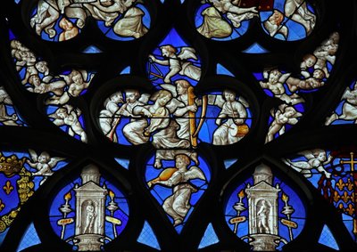 Ventana w32 que representa una multitud de ángeles de French School
